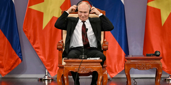 Władimir Putin w Wietnamie: wygórowane oczekiwania Kremla wobec Hanoi