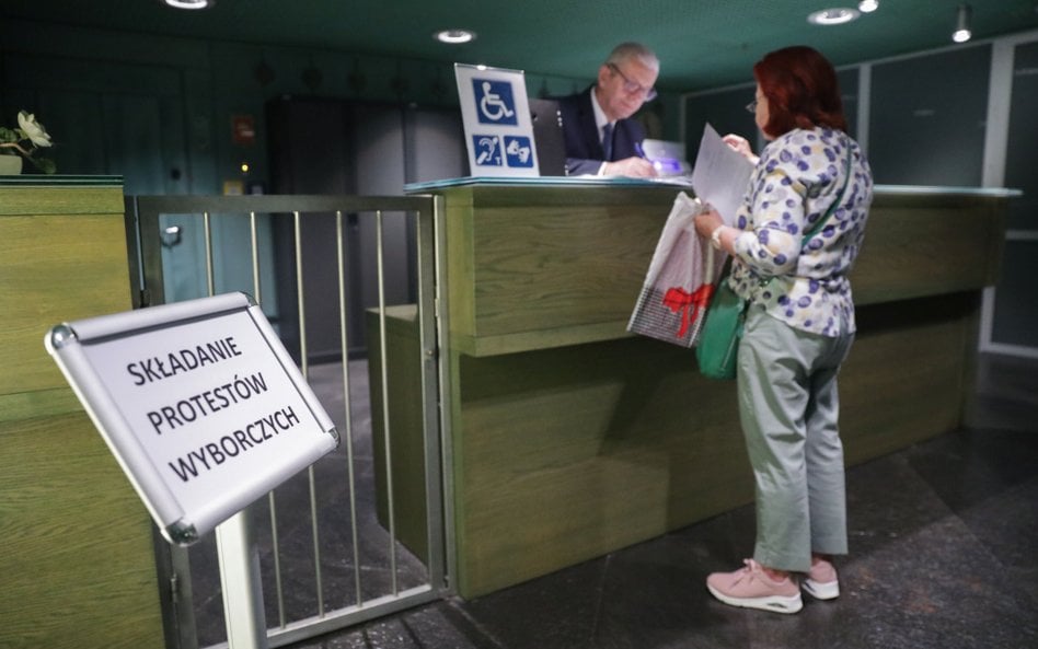 Składanie protestów wyborczych w siedzibie Sądu Najwyższego w Warszawie
