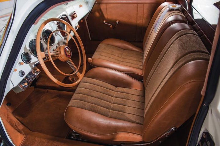 Samochód przygotowano bardzo starannie, dbając o wszelkie detale.