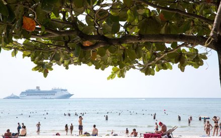Plaża Patong na tajskiej wyspie Phuket