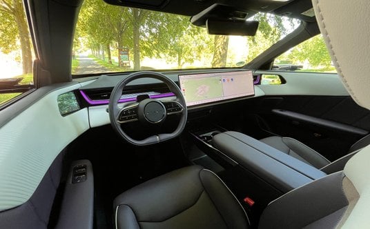 Mazda CX-6e