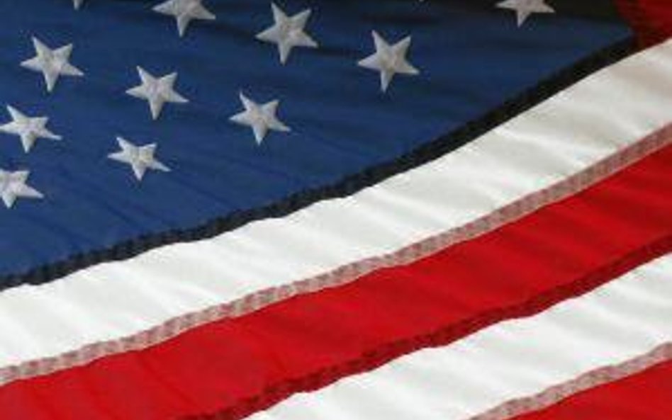 Czy ślub z obywatelem USA daje amerykańskie obywatelstwo?