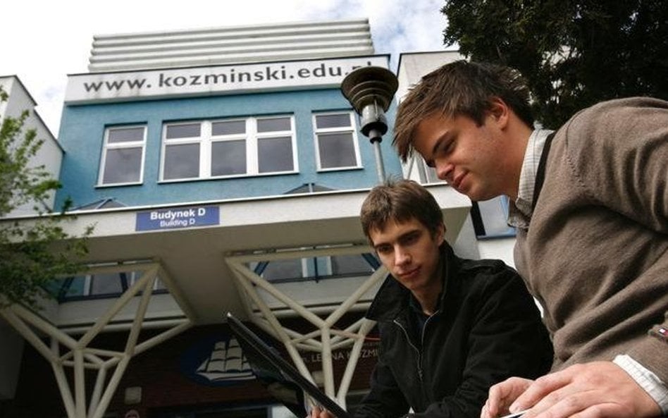 Awans Koźmińskiego w światowej lidze studiów finansowych