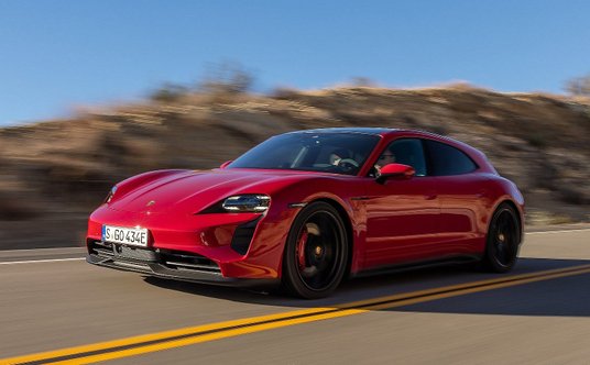 Porsche Taycan GTS Sport Turismo