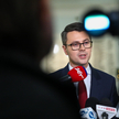 Rzecznik rządu Piotr Mueller zapowiedział złożenie w Sejmie projektu noweli ustawy o SN; jej przyjęc