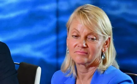 „Jak tam chłopcy z Platformy Obywatelskiej? Haratacie w pospolitą gałę?" - pisała znad golfowego doł
