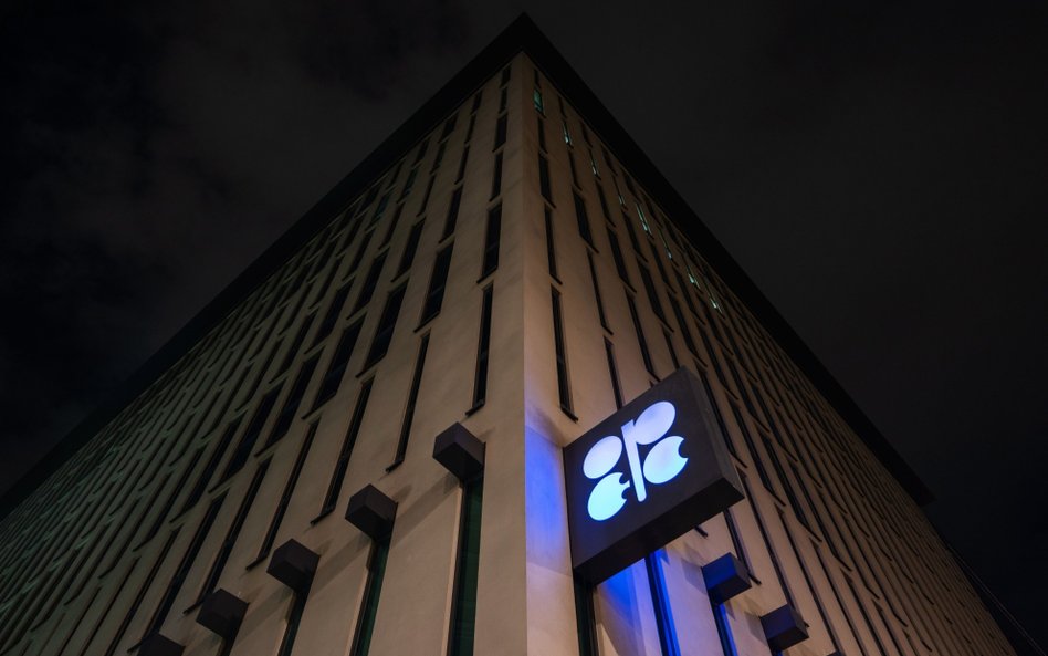 OPEC+ bez wsparcia dla cen ropy naftowej