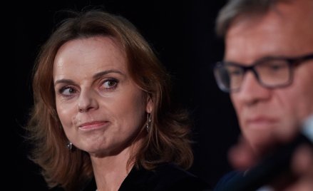 Fikcyjne zatrudnienie aktorki z filmu "Smoleńsk" w TVP. Straty przekraczające milion złotych