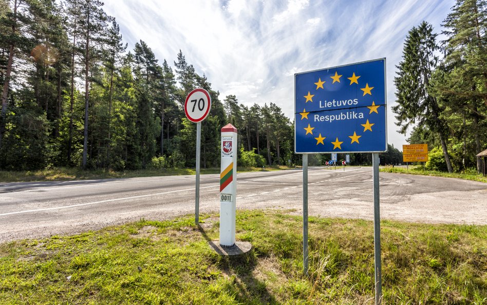 Litwa-Białoruś: mur się buduje, firmy zarabiają