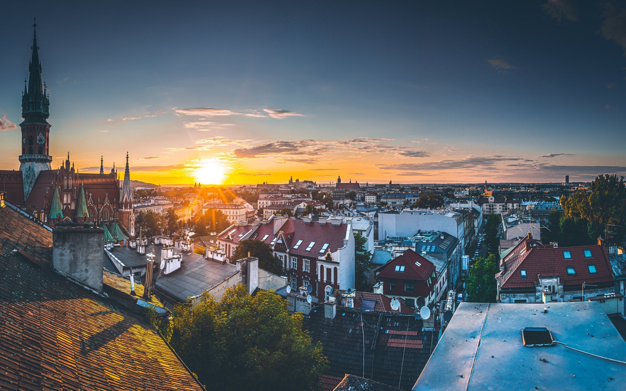 Mniej znaków, więcej aplikacji. Tak zmienia się zwiedzanie polskich miast