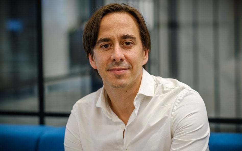 Chcemy, by ludzie zaczęli wpłacać swoje pensje na konto Revolut – mówi wiceprezes firmy David Tirado