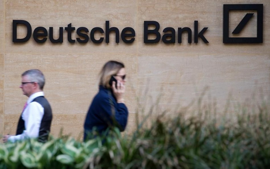 #WykresDnia: Deutsche Bank cierpi przez silnego dolara