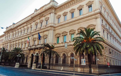 Bank Włoch było ostatnio mocno krytykowany przez polityków partii rządzących.