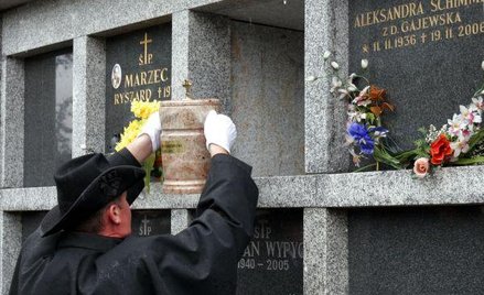 Czy dłużnik ZUS odbierze koszty pogrzebu