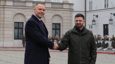 Prezydent Karol Nawrocki powitał prezydenta Ukrainy Wołodymyra Zełenskiego przed Pałacem Prezydencki