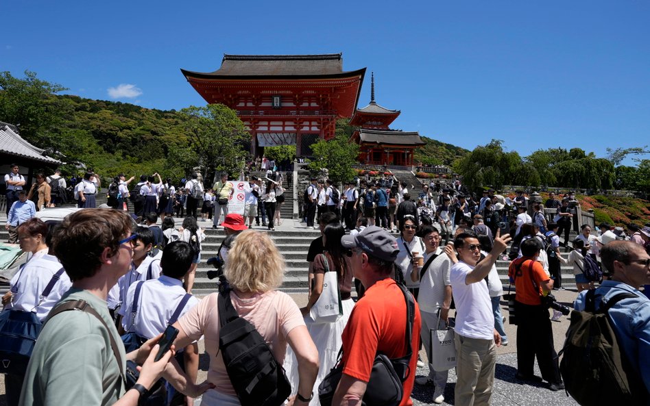 Turystyczny rekord Japonii. Nie przeszkodził nawet bojkot Chińczyków