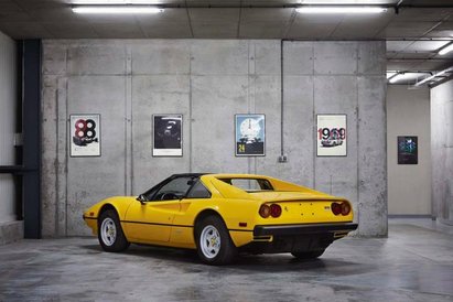 Sprowadzone z USA Ferrari ma nowy lakier i gruntowne renowacje za sobą.