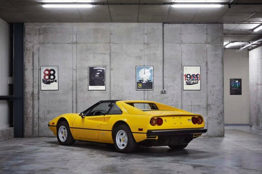 Sprowadzone z USA Ferrari ma nowy lakier i gruntowne renowacje za sobą.