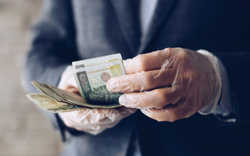 Firmy mogą zawieszać raty kredytów podczas lockdownu
