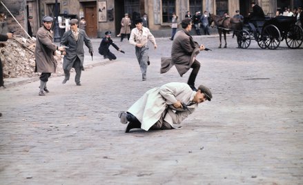 Kadr z filmu „Akcja pod Arsenałem” (1977 r.) w reż. Jana Łomnickiego
