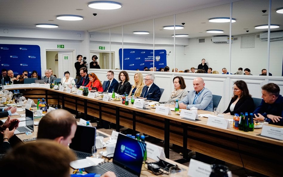 Kryzys na Bliskim Wschodzie. MSiT wesprze turystykę voucherami i przedłuży wsparcie z TFP