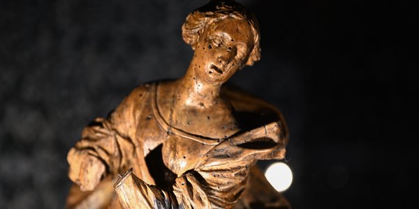 Ukrainian artworks moved to Poland for safekeeping may not return due to heir claims