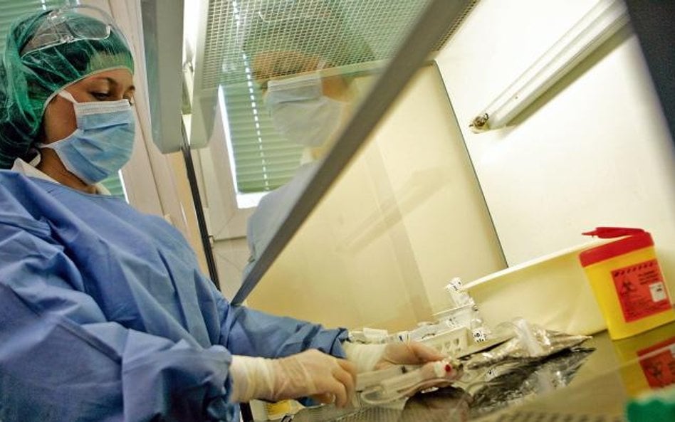 Szpitale walczą z NFZ o pieniądze za leczenie pacjentów przyjętych ponad limit. Na zdjęciu azpital M