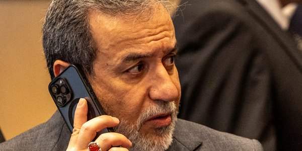 Iran se je pogovarjal o jedrskem programu v Istanbulu