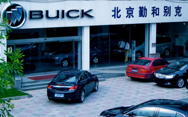 96 procentowy spadek sprzedaży samochodów w Chinach