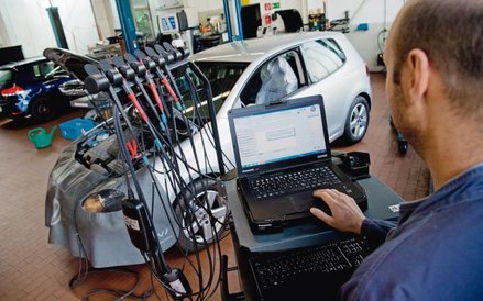 Poprawka software’u sprawiła, że z silników volkswagena wydostawało się nieco mniej zanieczyszczeń, 