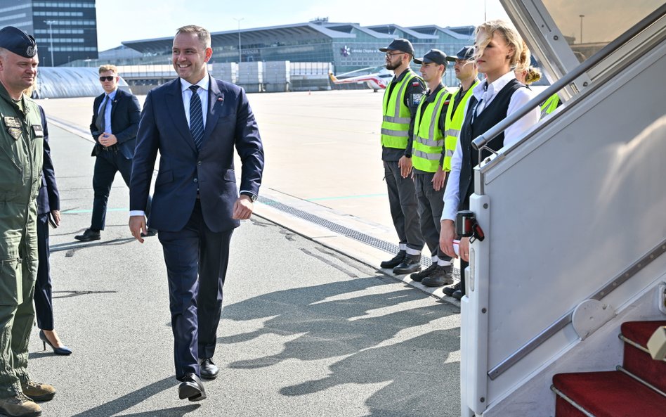 Prezydent Karol Nawrocki przed wylotem do Waszyngtonu