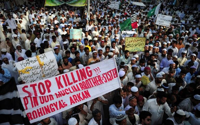 Muzułmanie z Pakistanu domagają się zaprzestania przemocy w Birmie w stanie Arakan