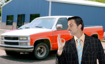 Jak sprzedawcy aut i żywności oszukują konsumentów