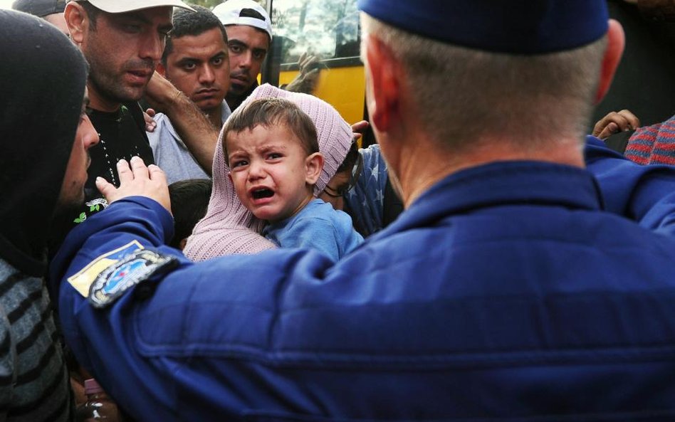 UE musi zatamować źródła imigracji