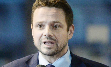 Trzaskowski broni karty LGBT. "Mówi, żeby uczyć tolerancji"