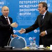 Władimir Putin i Gerhard Schroeder, inicjatorzy „Dialogu Petersburskiego”, podczas podczas Forum Eko