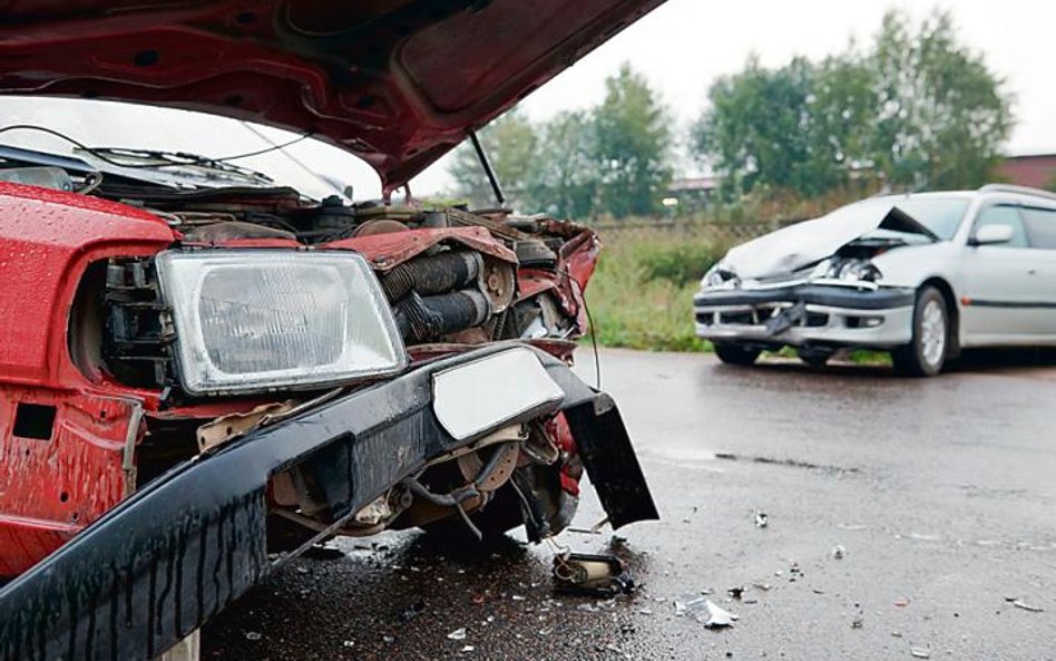 Jak obniżyć cenę polisy autocasco