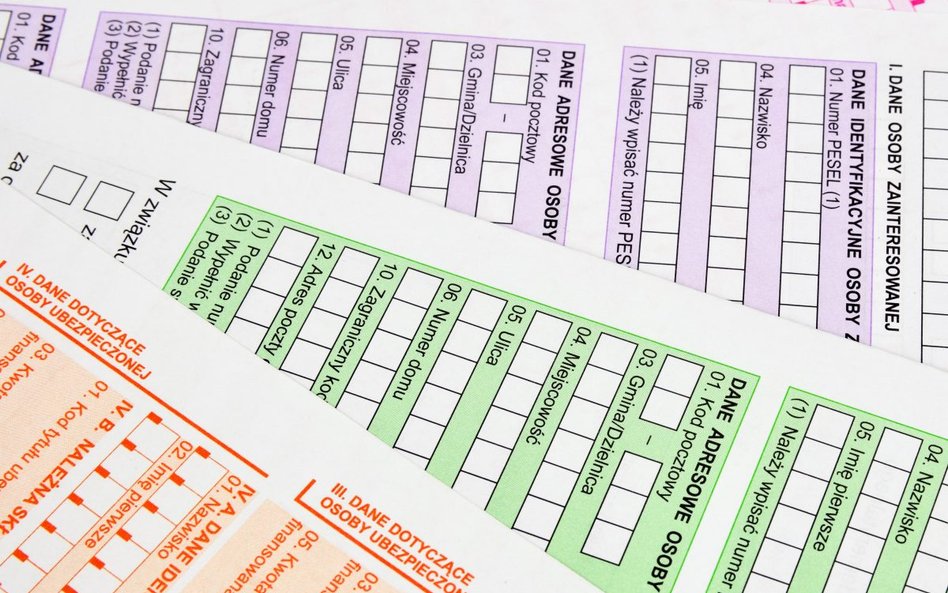 Zaświadczenie o niezaleganiu z podatkami i składkami ZUS pobiera się odpowiednio w urzędzie skarbowy