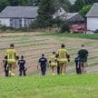 Służby w okolicach miejsca upadku drona w kolonii Majdan-Sielec.