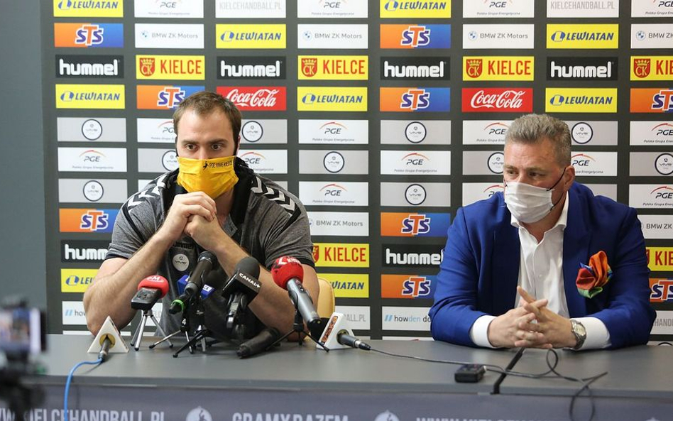 Kapitan zespołu, niemiecki bramkarz Andreas Wolff oraz prezes Bertus Servaas