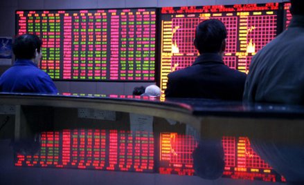 Indeks Shanghai Composite wzrósł we wtorek o 1,8 proc., odrabiając część strat po wielkiej przecenie