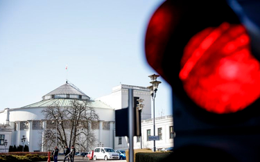 Kancelaria Sejmu wstrzymuje wydawanie przepustek