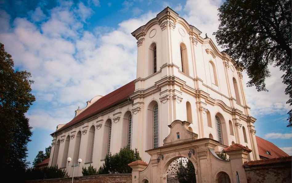 Klasztor cystersów w Wągrowcu, rodzinnym mieście ks. Jakuba Wujka, autora przekładu Biblii.