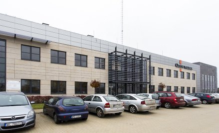 Celon pociągnął indeks w dół