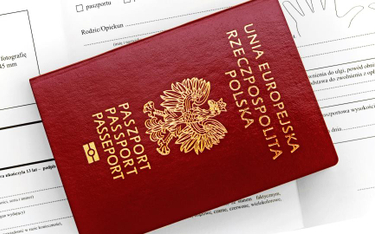 Hasło „Bóg, Honor i Ojczyzna" nie nadaje się do paszportów - RPO pisze do MSWiA