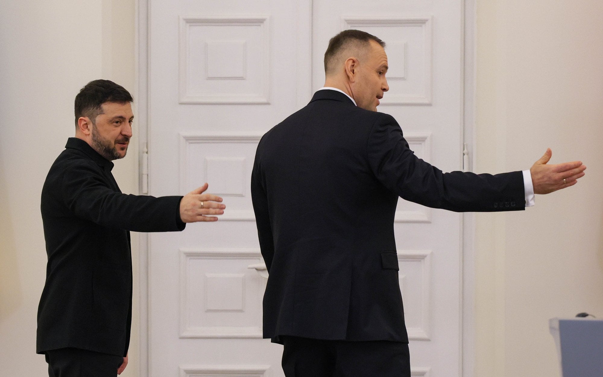 Roch Zygmunt: Odebranie orderu Zełenskiemu to niewysoka cena za uratowanie Ukrainy przed samą sobą
