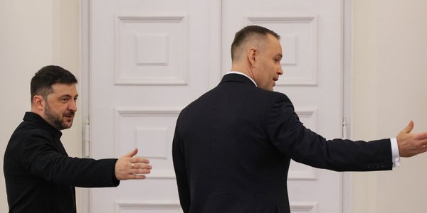 Co dalej z orderem Zełenskiego? Ustaliliśmy w Pałacu, iż czas powoli upływa