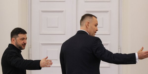 Nawrocki takes White Eagle from Zelenskyy in ill-timed decision