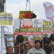 Przeciw budowie linii protestowali 22 września w Warszawie mieszkańcy m.in. Jaktorowa