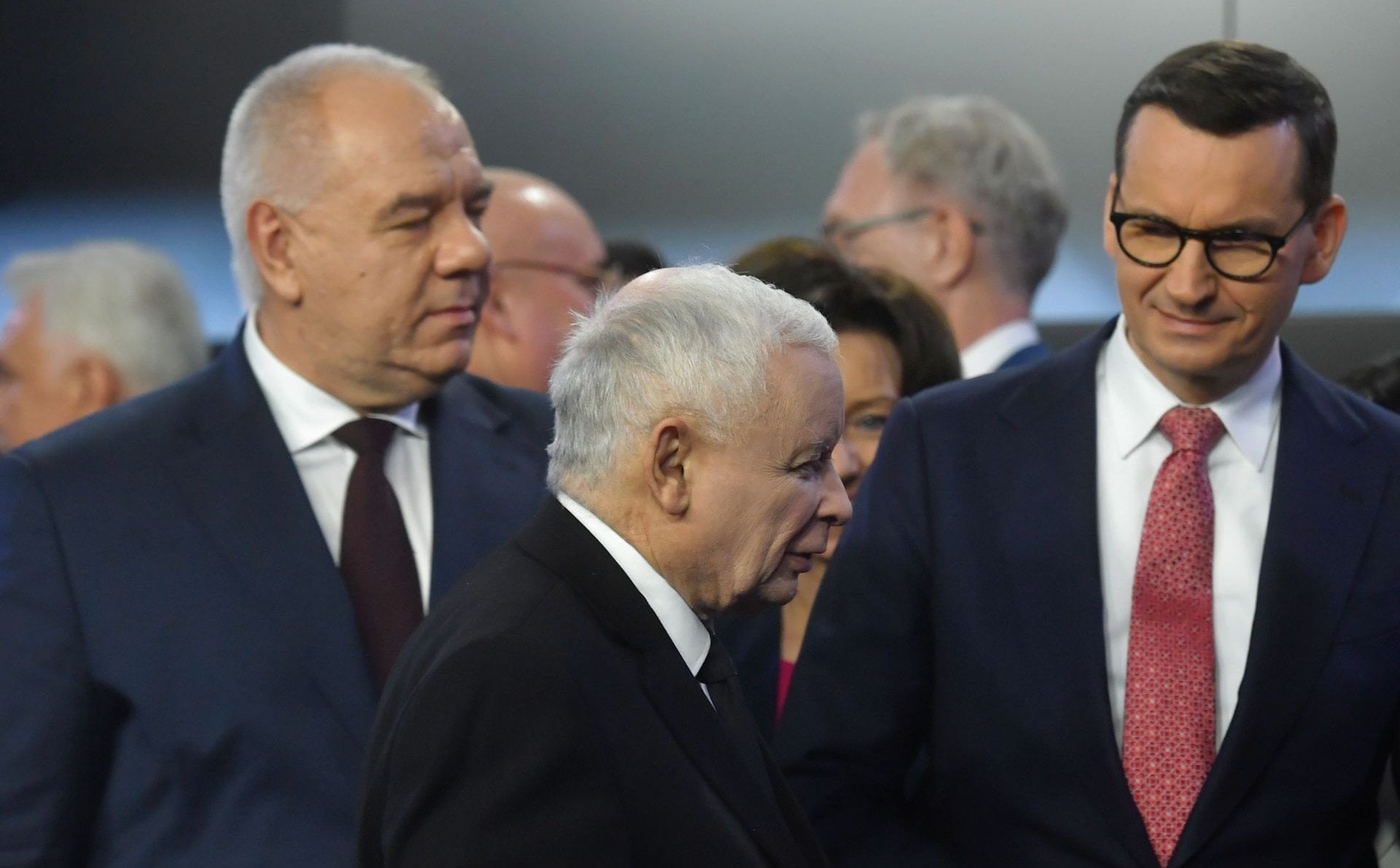 PiS MPs received statements to sign. And deadline